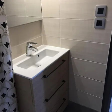 Charmant Studio Perche Au Coeur De Valence Historique Lägenhet Valence (Drome)