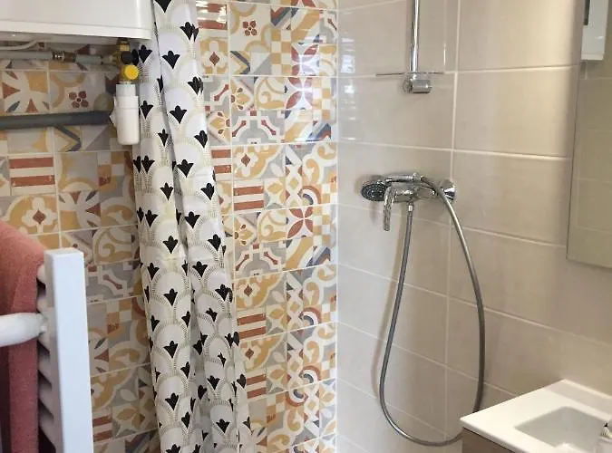 Charmant Studio Perché Au Cœur De Valence Historique Appartement Valence (Drome)